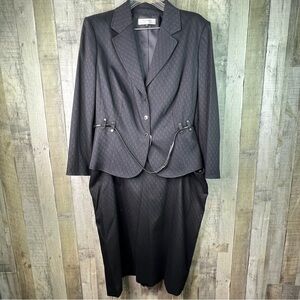 Tahari Arthur S. Levine 22W 2-Pc. Set Jacket & Skirt Jacket 3 Button Front